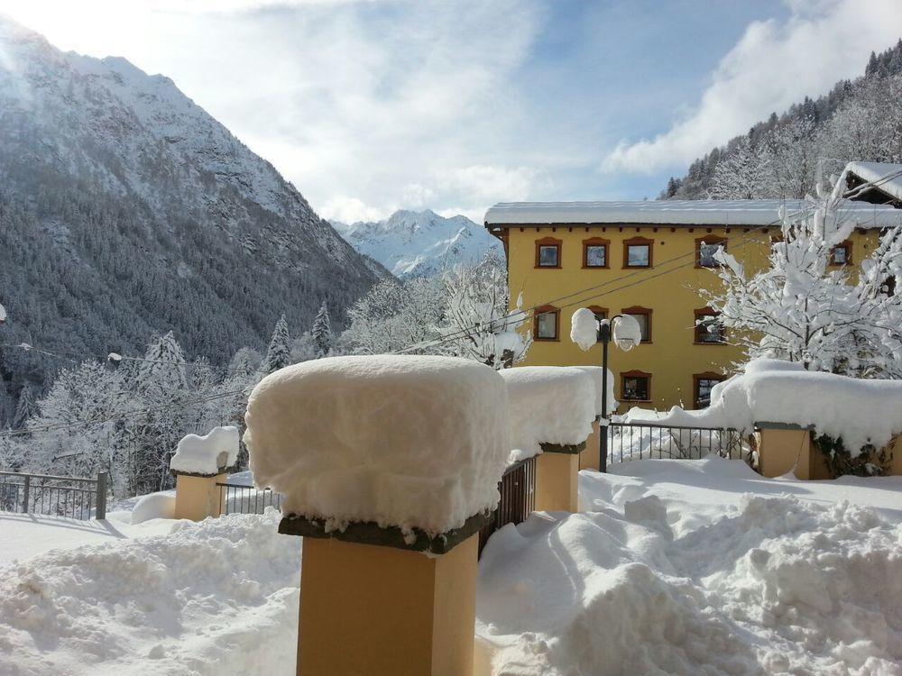 Relais Regina Hotel Riva Valdobbia Exterior photo